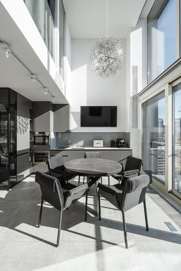 The Penthouse Kyiv Appartement Buitenkant foto